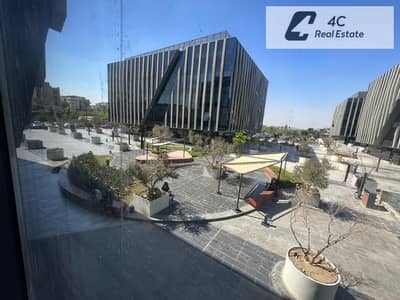 Administrative Office for Rent 141m Location on nobu Ultra Super Lux Finishing in Sodic East EDNC New Cairo near Hydepark