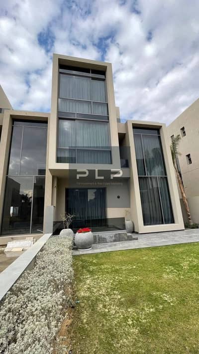 Townhouse for sale in Saada Compound, ready for immediate occupancy, in a prime location in New Cairo, near Rehab City and overlooking the lagoon - Sa