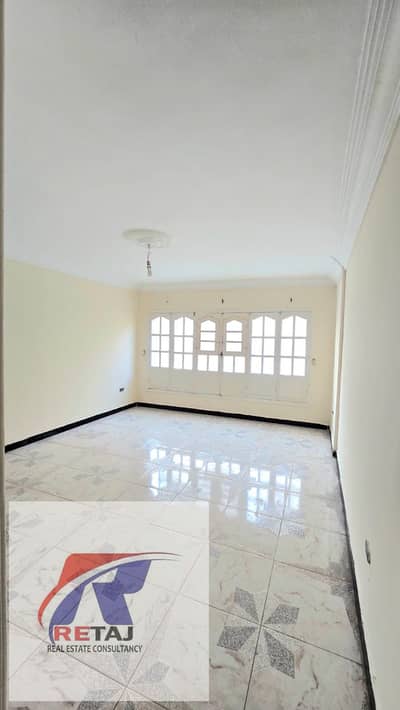 Apartment for rent, 126 square meters, new building code, Al-Fath Buildings, Nasr City. Unit area: 126 sq m - Floor: 4th (with elevator) (Internal lay