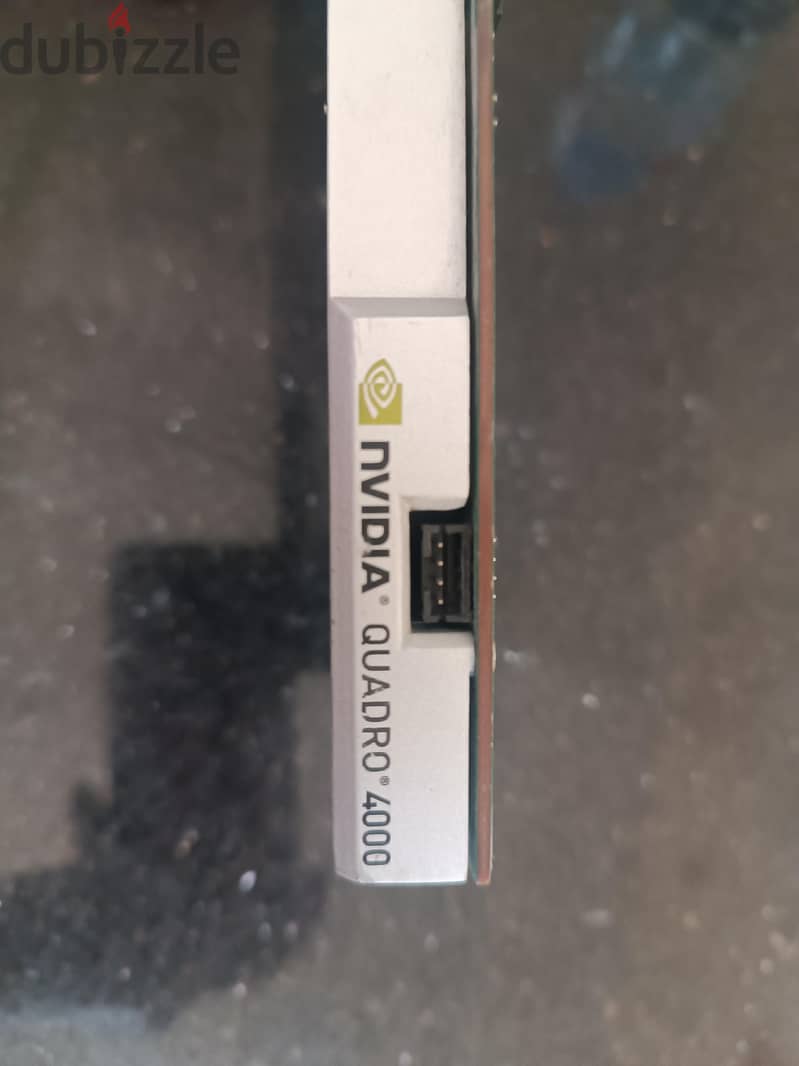 NIVIDA QUADRO 4000 1