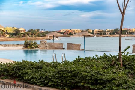 للإيجار | استوديو أرضي في السبينة – الجونة | إطلالة على الكانال