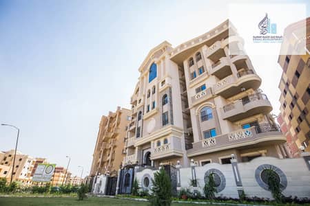 شقة أمامية مميزة جدًا على ميدان مباشر  المستثمر الصغير – جنوب الأحياء  مشروع بيلا – عمارة 99