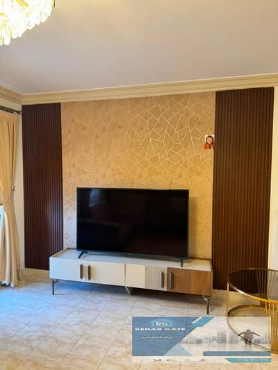 Apartment for rent in Al Rehab 2, a great opportunity! 162 sq m apartment with a stunning garden view, very attractive price, close to amenities. 3 be