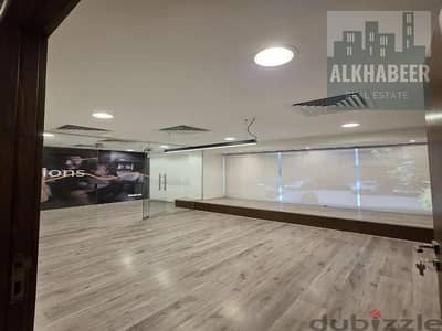 محل او مكتب ارضي بمدخل خاص قرب مترو الدقي لجميع الاغراض