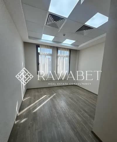 Clinic for Sale – 44 sqm | Prime Location  Clinic for sale located behind Mall of Arabia in a prime location, ideal for medical use.  Layout: 	•	1 Roo