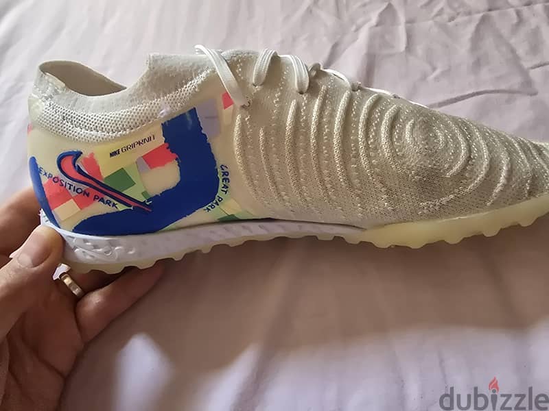 Nike phantom 2