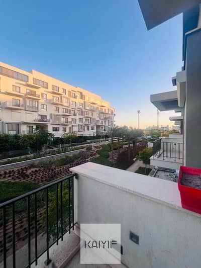 Furnished apartment for rent in Eastown, Sodic, New Cairo with luxurious finishing, jacuzzi, sauna, central heating, and a prime location within the compound