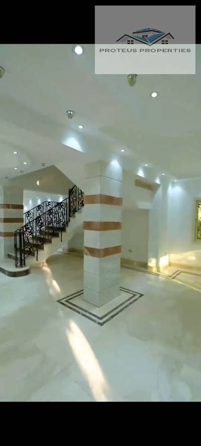 فيلا للبيع – موقع مميز على أوسع شارع في رحاب هيلز – الرحاب 1