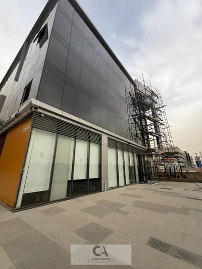 Office space for sale ready to move in the heart of New Cairo's Fifth Settlement near office of the Attorney General in The Gray Mall.