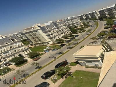 Mountain View Hyde Park apartment274m Corner Ready to Move 4  BedroomsPrime location inside the compound, close to all amenities and green spaces.