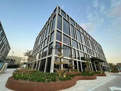 للإيجار مكتب إداري مُجهز بالكامل في Cairo Festival City