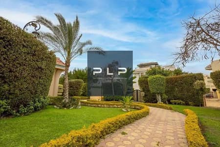 Standalone villa available for READY TO MOVE finished to a high standard (super-lux) and ready for occupancy. Located in the Golden Heights comp