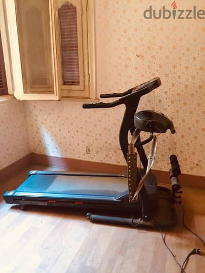 مشاية كهربية عشر برامج استعمال خفيف جدا وزن حتى 120كيلو