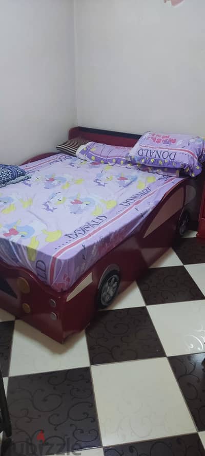 غرفة شبابي أو اطفالي