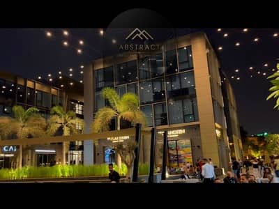 Lifestyle: A fully finished apartment with a panoramic view in the well-known Waterway