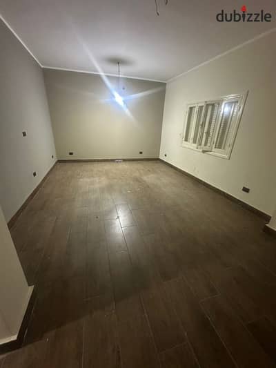 Office for rent in Al-Maadi next to Jabco Petroleum ground floor