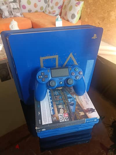 جهاز PS4 Slim الإصدار الخاص (500GB) - حالة ممتازة - السعر نهائي