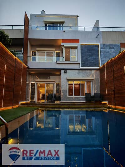 Fully finished 250m townhouse middle next to The Address, Greens, Mohandessin Gardens, and Zayed 2000 compounds in Zayed Dunes compound