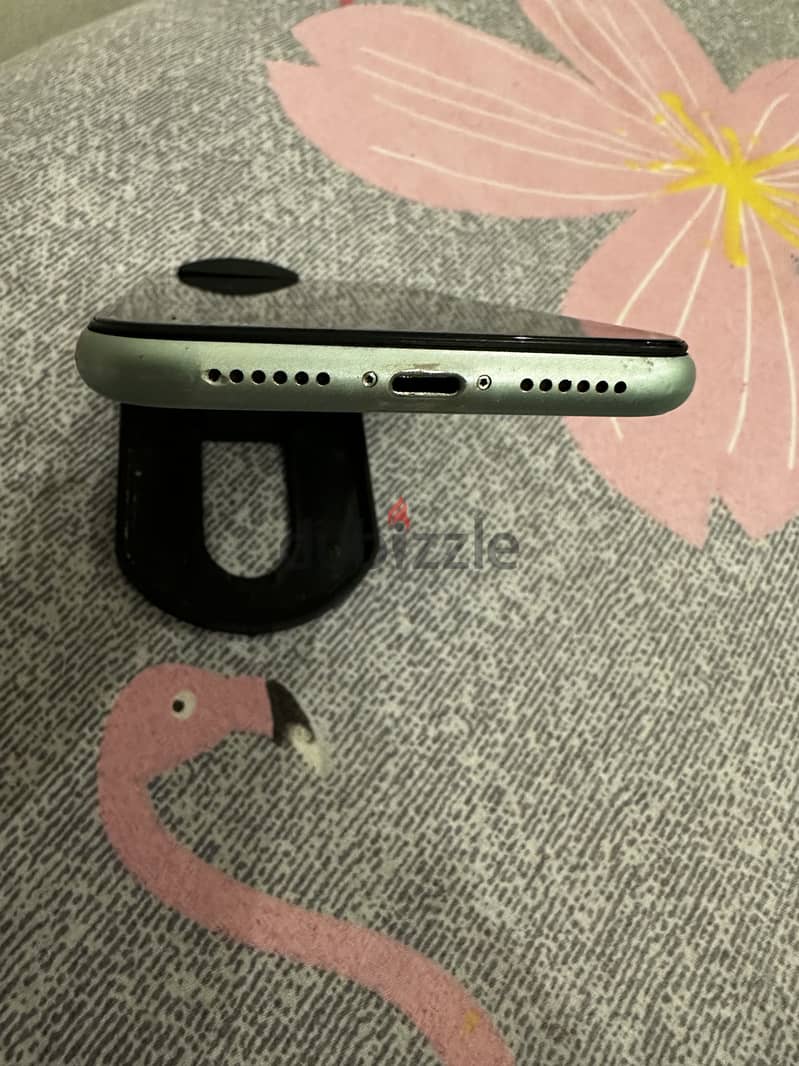 Apple - iPhone 11 5