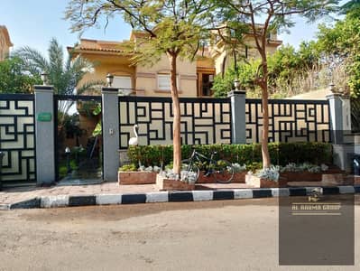 فيلا للبيع في الرحاب نموذج T1 تشطيبات خاصه بالكامل موقع مميز جدا  Al Rehab City, Cairo
