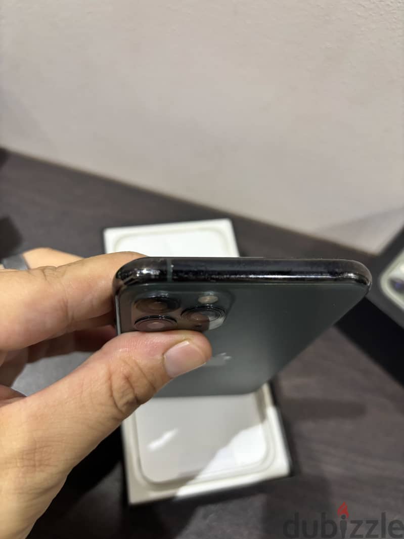 iphone 11 pro 4
