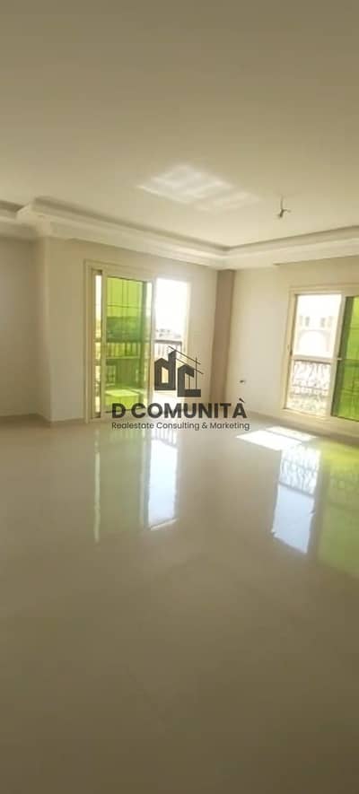 Residential apartment for rent in the best areas of Al-Banfsaj 12, Fifth Settlement - Third floor with a new elevator and complete moisture and water insulation.