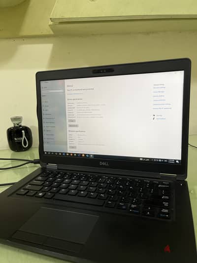 Laptop dell latitude 5490-بحاله ممتازه