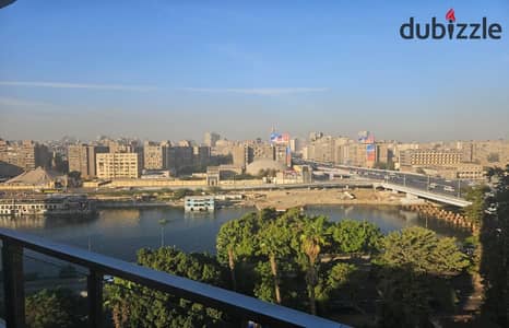 شقة للبيع في شارع المقريزي بالزمالك – بتشطيب سوبر لوكس - و فيوعلى النيل - حصة في الأرض