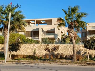 فيلا إستلام فورى قريبة جداً من البحر فى هاسيندا باى بالم هيلز بجانب مراسى Hacienda Bay Palm Hills