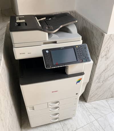 طابعة وماكينة تصوير ألوان Ricoh Aficio MP C4502 استيراد الخارج.