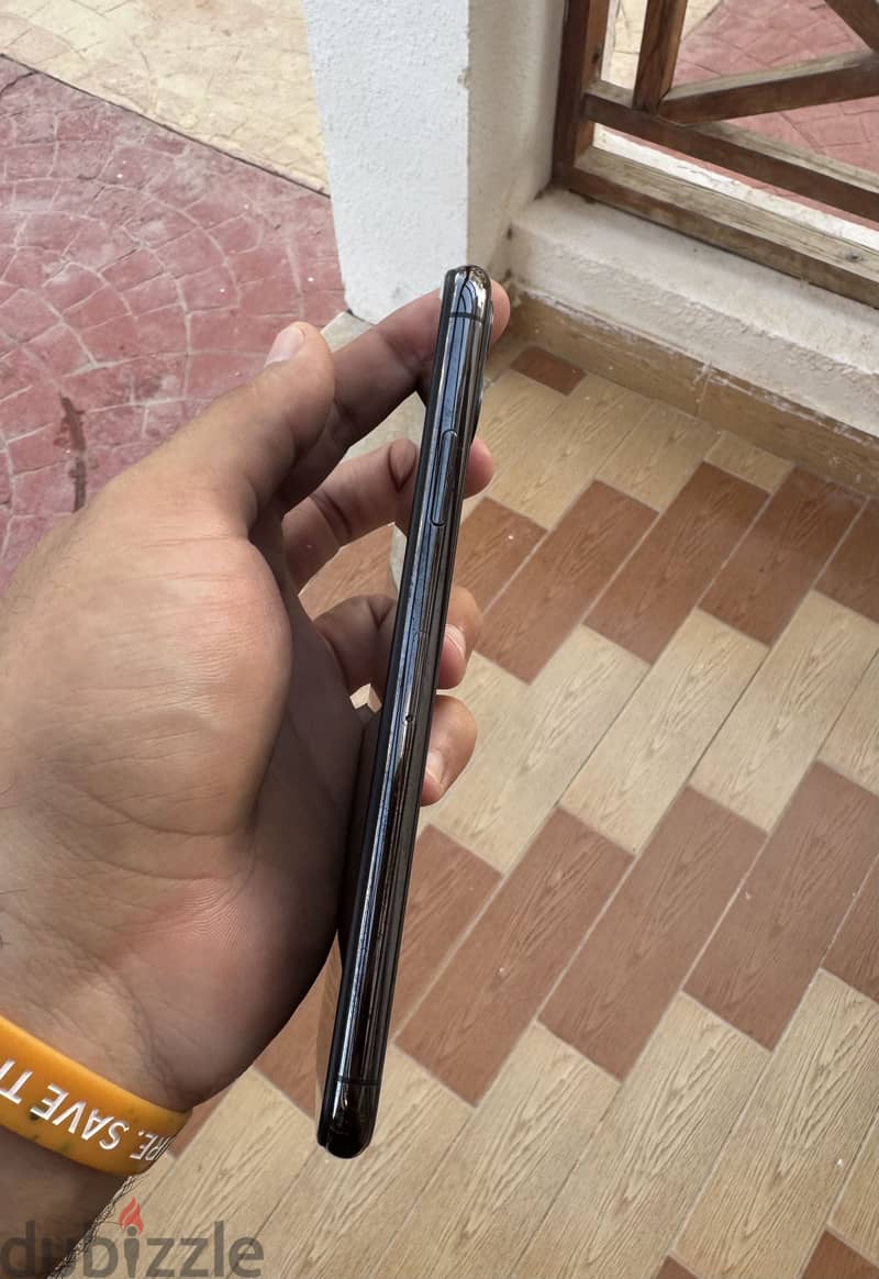 Apple - iPhone 11 Pro Max 5