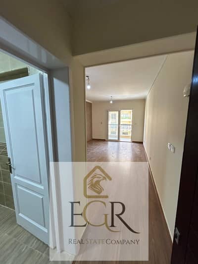 Apartment for sale vacant Al-Rehab special finishes without furniture in the finest locations of Al-Rehab next to the market and Al-Shaheed Al-Tayar Mosque and Al-Rehab Club
