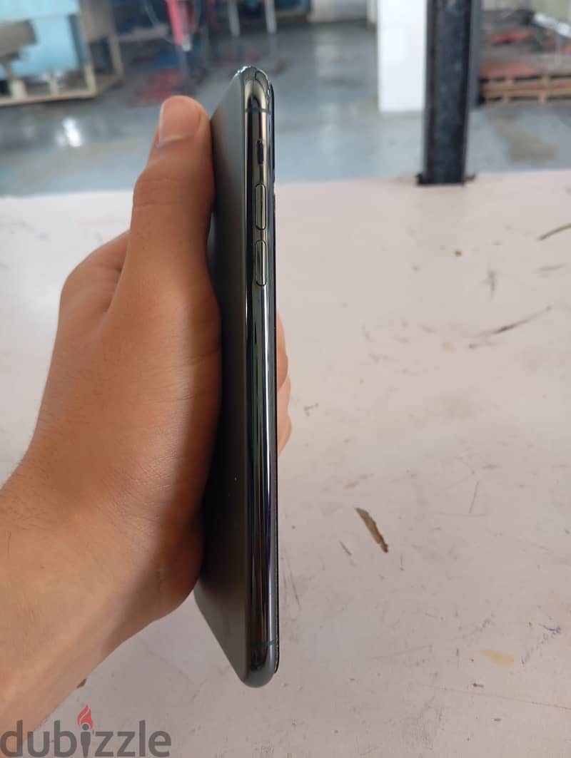 آبل - آيفون 11 برو ماكس 3