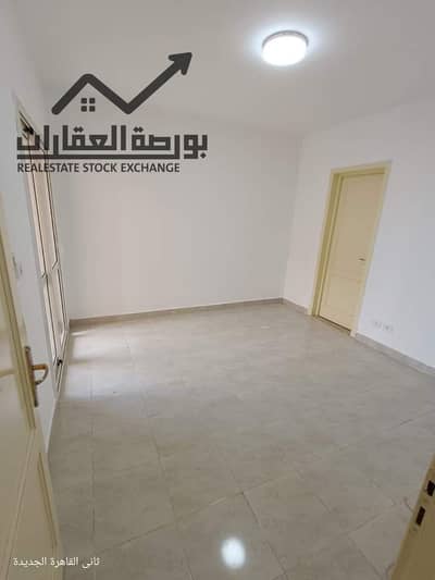 شقه 162م للايجار قانون بالرحاب