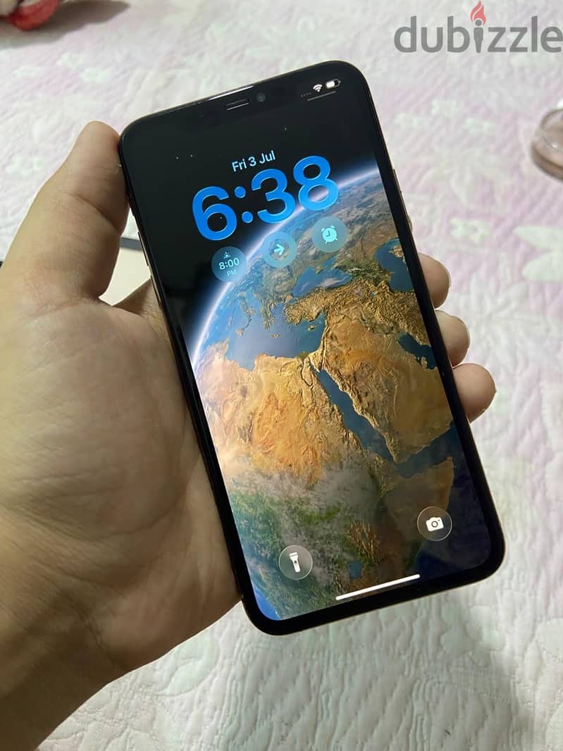 Apple - iPhone 11 Pro Max 4