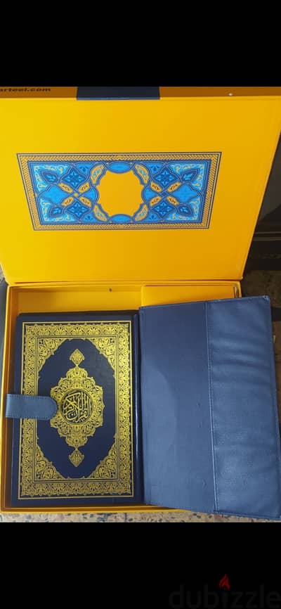 كتاب القراءه مع قلم قاري باصوات شيوخ عديده