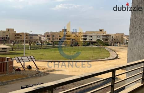 Apartment for Sale in Al Koronfel Villas, New Cairo – 220 sqm, Second Row from 90th Street