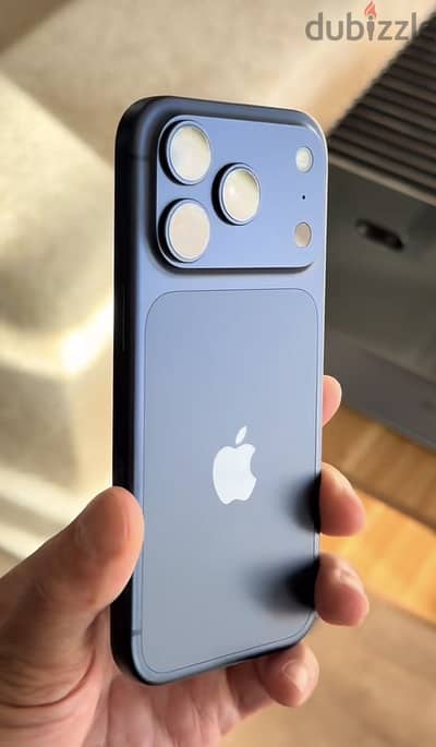 Apple - iPhone 17 Pro