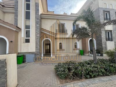 Townhouse for rent in compound El Maqsed New Administrative Capital 25000
