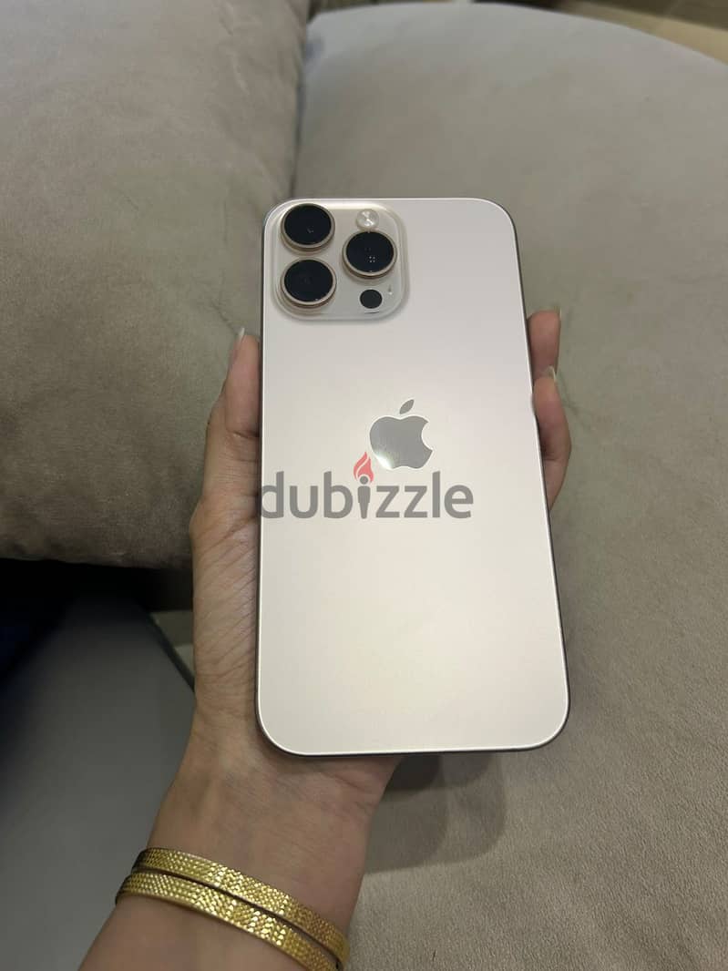 Apple - iPhone 16 Pro Max 2