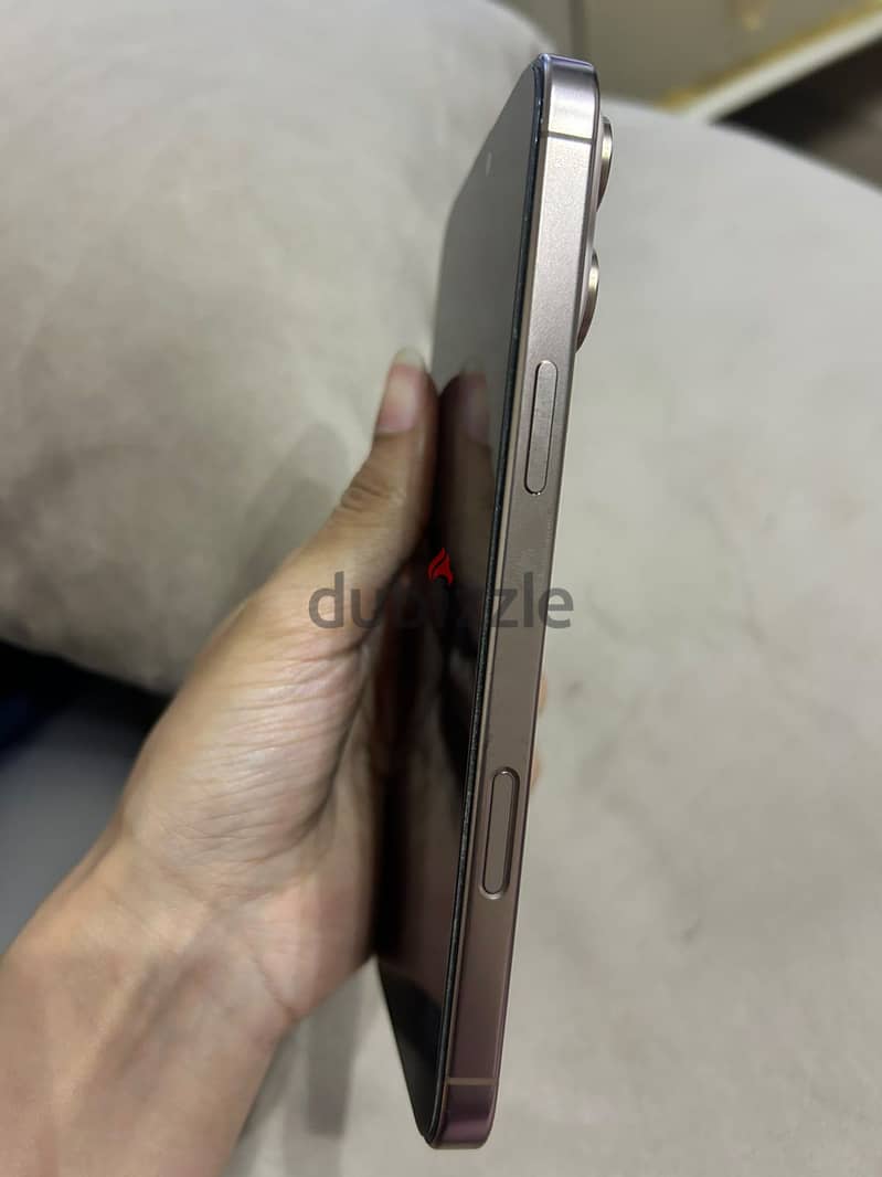 Apple - iPhone 16 Pro Max 5