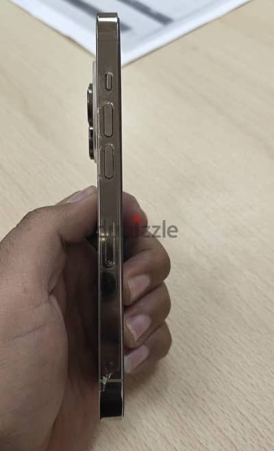 آبل - آيفون 14 برو