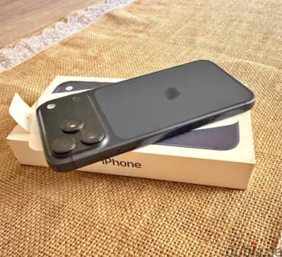 آبل - آيفون 17 برو ماكس