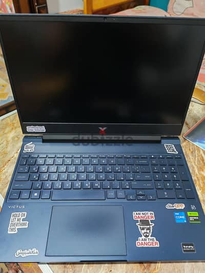 HP Victus 15