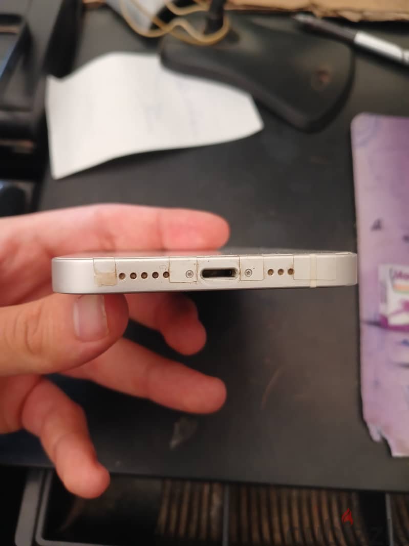Apple - iPhone 12 4