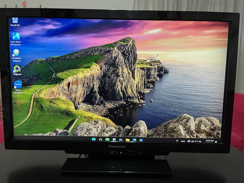 Panasonic LCD 32” Screen 1