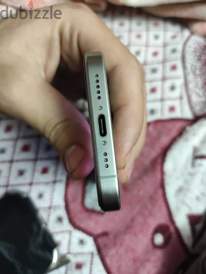 Apple - iPhone 15 Pro 5