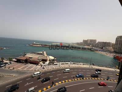 لراغبي الفخامه والرقي - للبيع -شقه ٥٠٠ متر - علبحر مباشرة - ببرج قمرايه برشدي