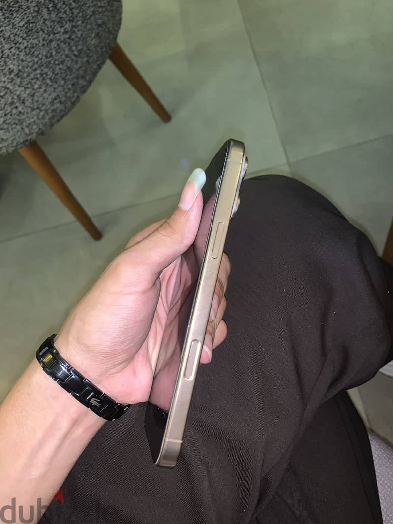 Apple - iPhone 16 Pro Max 1