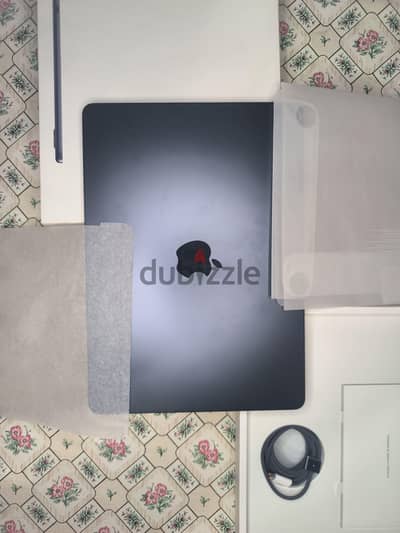 MacBook air M4 100%  Apple warranty 16 ram Arabic English keyboard